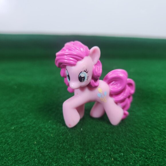 My Little Pony Lot of 7 Toys 2002 - 2010 Rainbow Dash Bundles O Fun 25th… - Picture 14 of 16